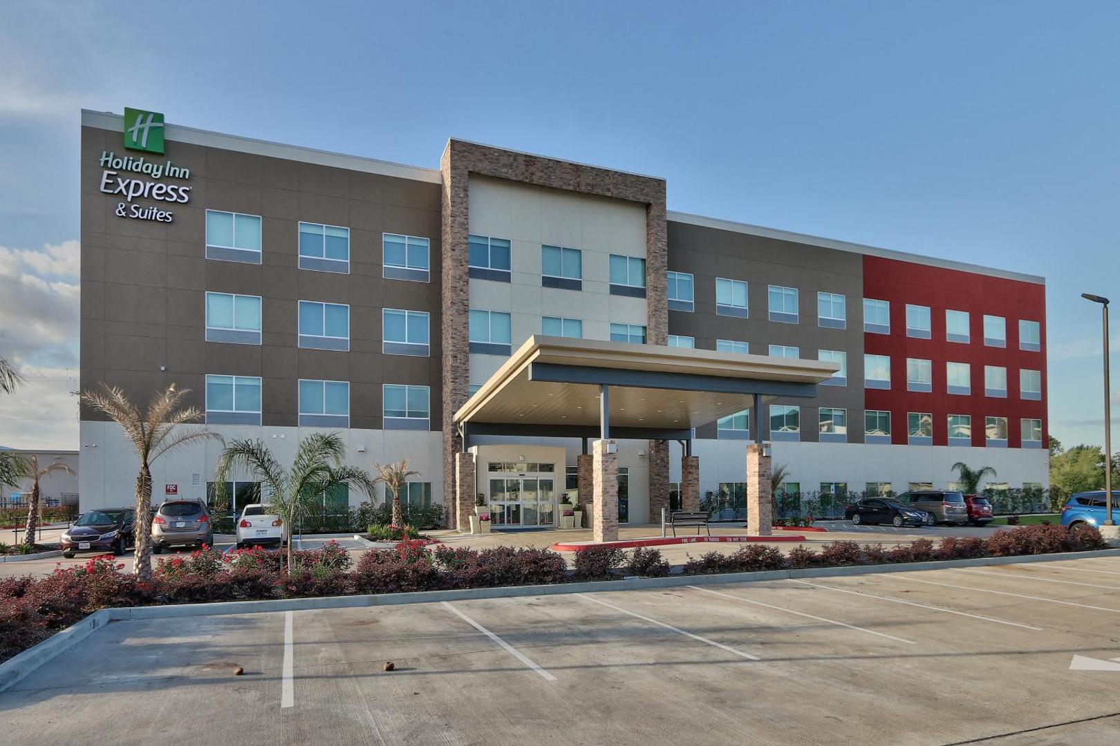 Holiday Inn Express & Suites – Houston East – Beltway 8, an IHG Hotel